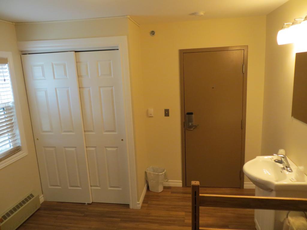 Unb Saint John Summer Hotel Quarto foto